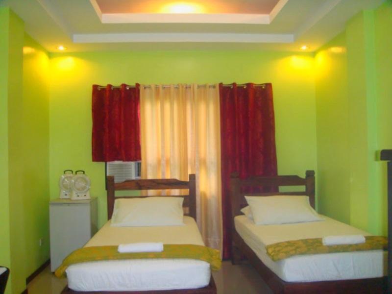 Lawaan Garden Inn Roxas Zewnętrze zdjęcie